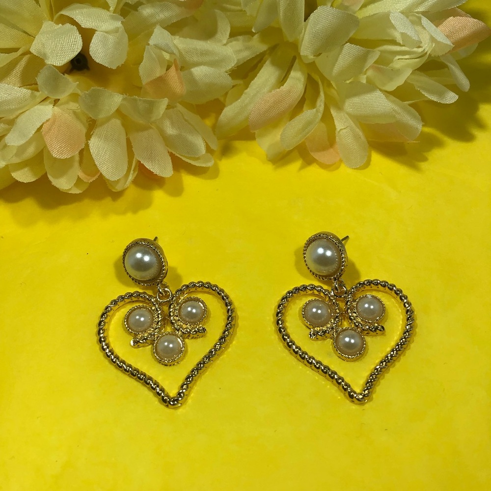 The Isla Earrings 💛💛